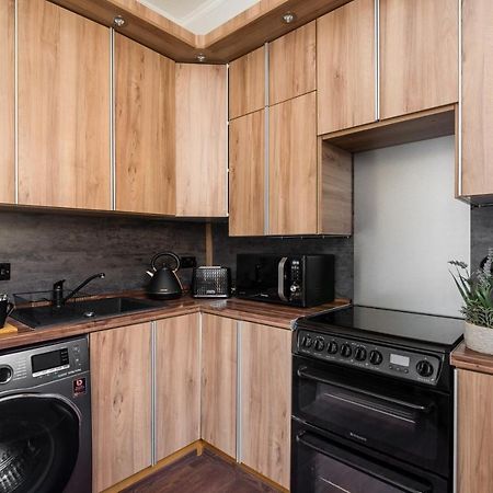 City Centre Stylish Apartment At The Meadows Park Единбург Екстериор снимка